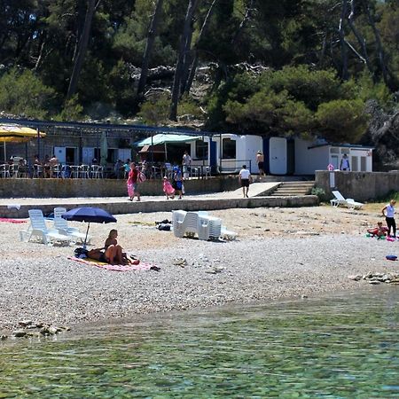 Apartments With A Parking Space Veli Losinj, Losinj - 8029 Eksteriør bilde